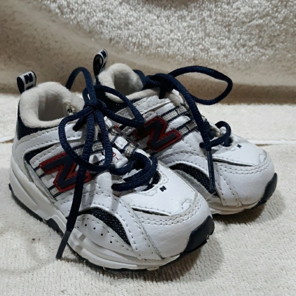 New Balance toddler sz 3 - Picture 1 of 4